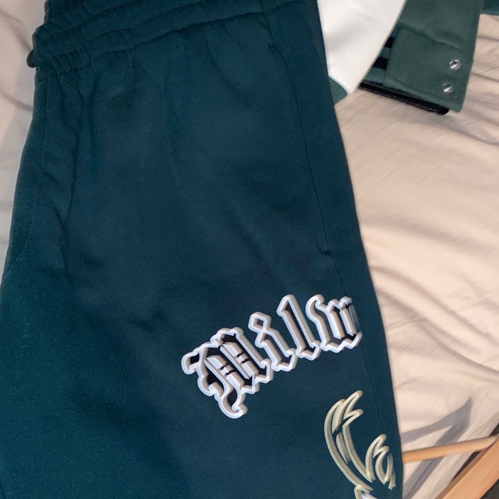Mens  large Green Graphic Jogger Bottoms - Brand Not  nba brand new outfit nice
